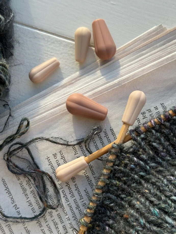 Petiteknit - PETITEKNIT Pindebeskyttere Petiteknit - PETITEKNIT Pindebeskyttere