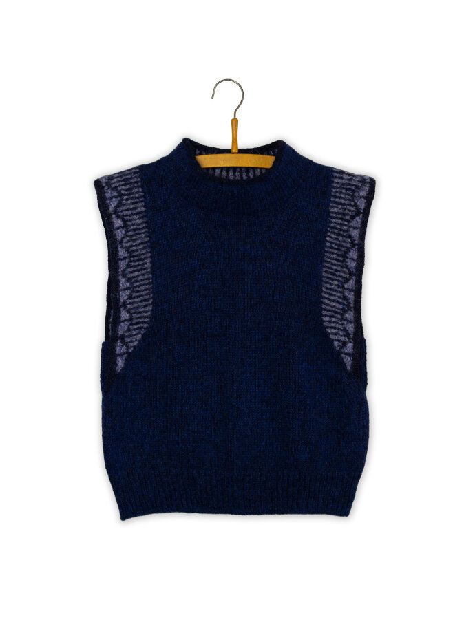 Isager Yarn - GARNKIT 'Dorothea Slipover'